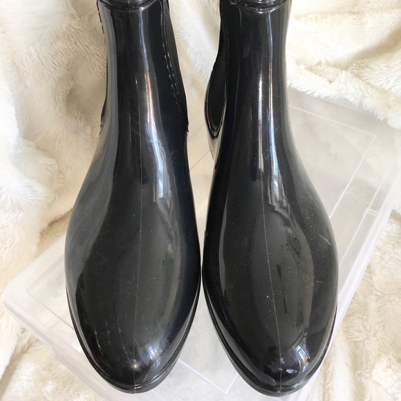 Kate & Mel Black Rubber Booties - Picture 2 of 4